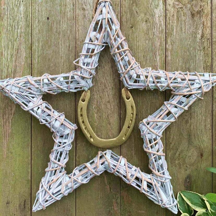 Porte-bonheurs par Amira Asmodea