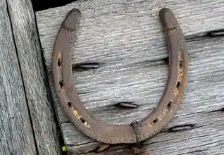 Amulette für Geld, kostenloser selbstgemachter Talisman